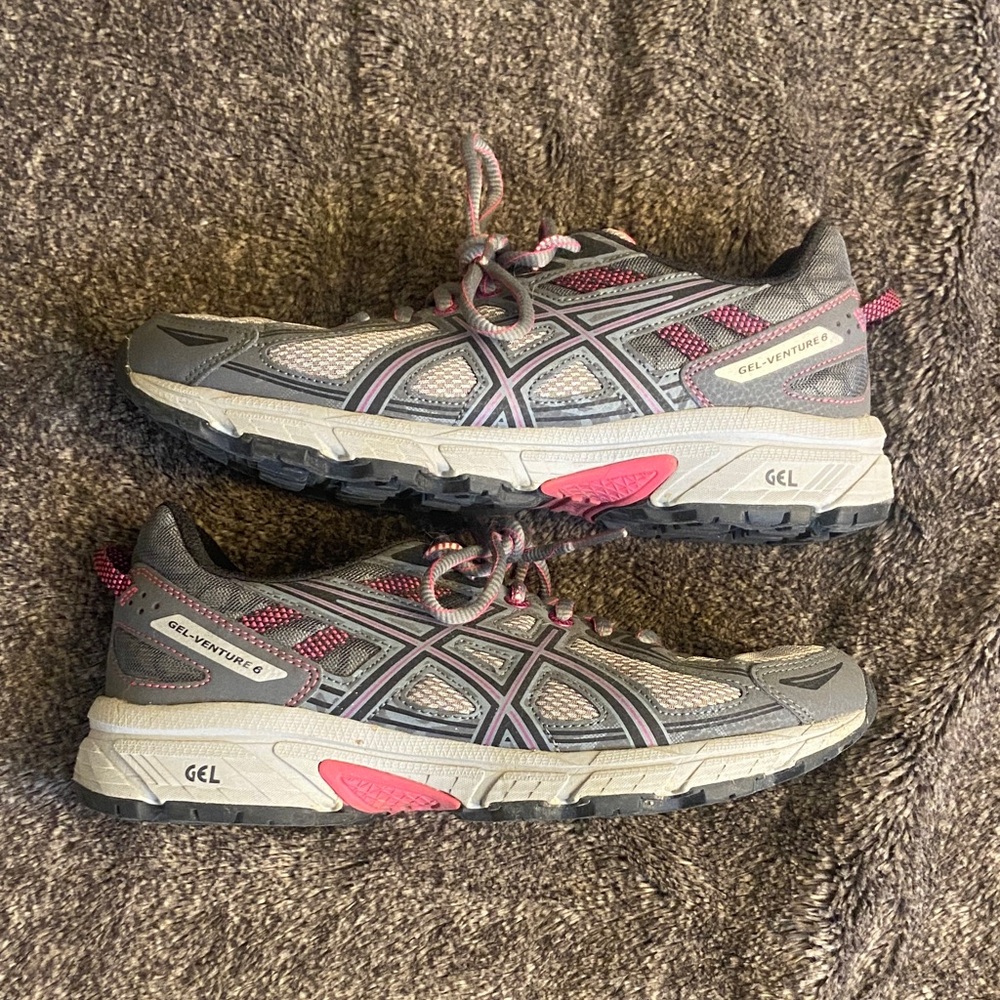 Asics Gel-Venture 6 Gray and Pink Women's Athletic Shoes
